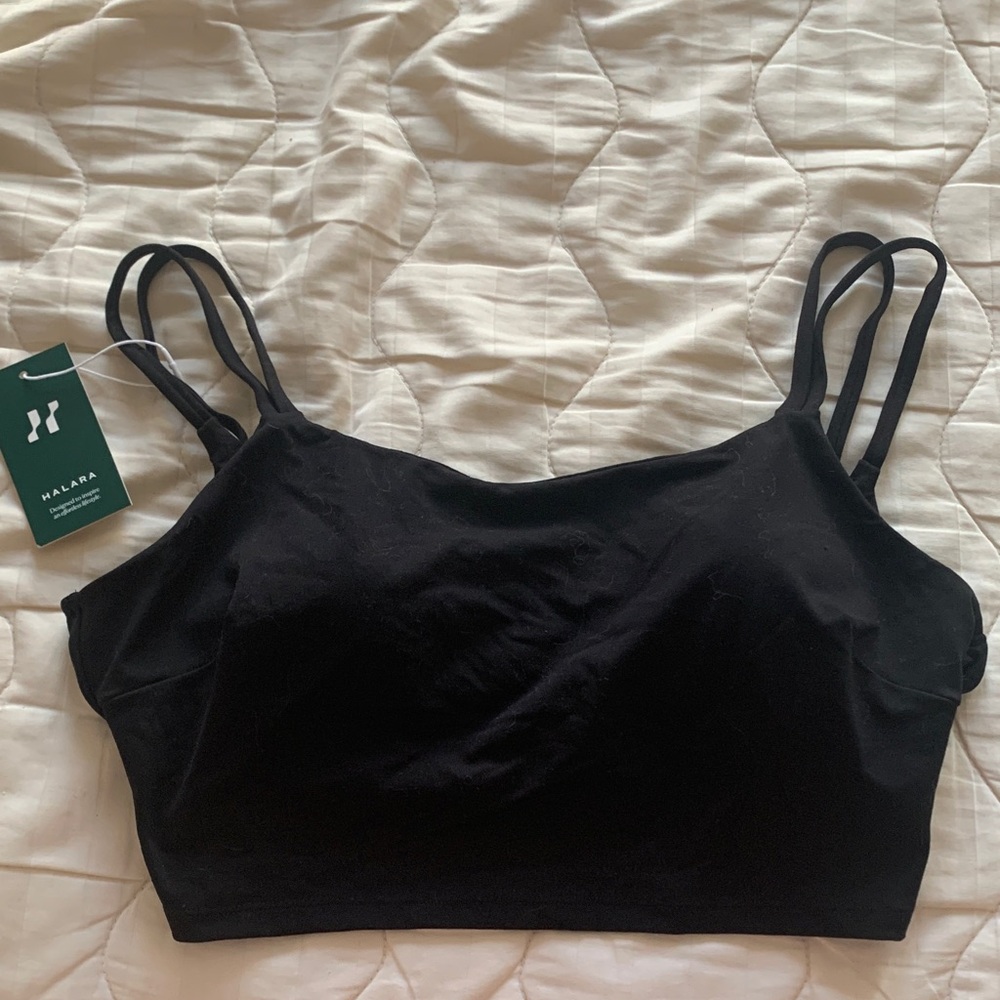 Halara sports bra